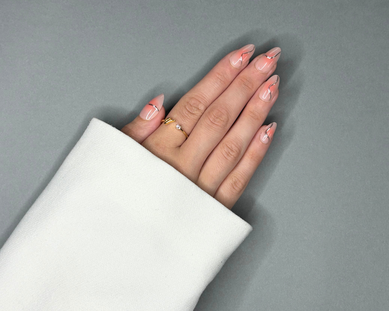 press on nails babyboomer nail art