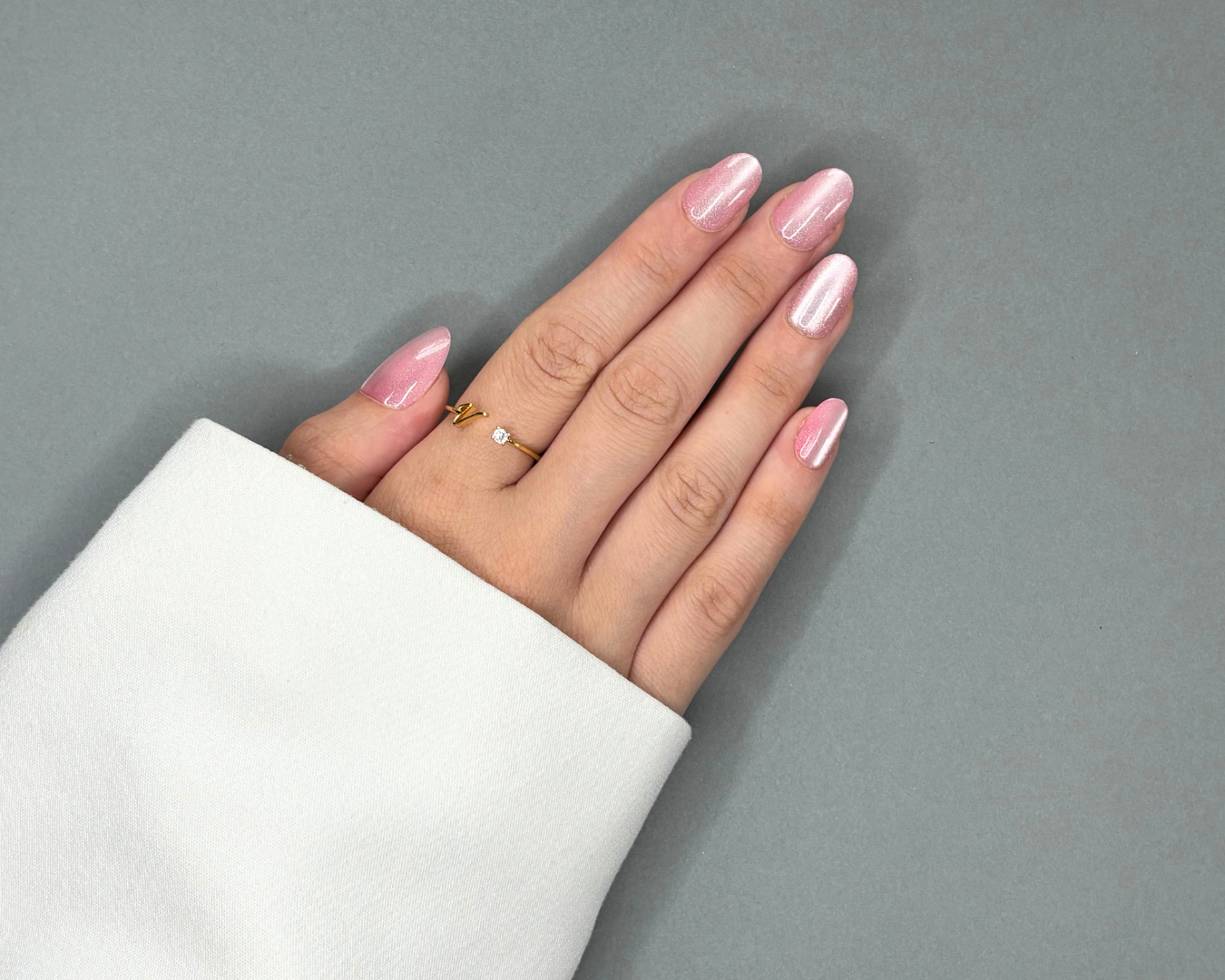 faux ongles roses amandes arrondis