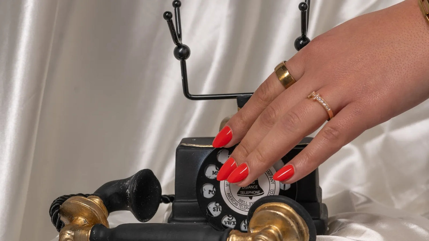 pose faux ongles