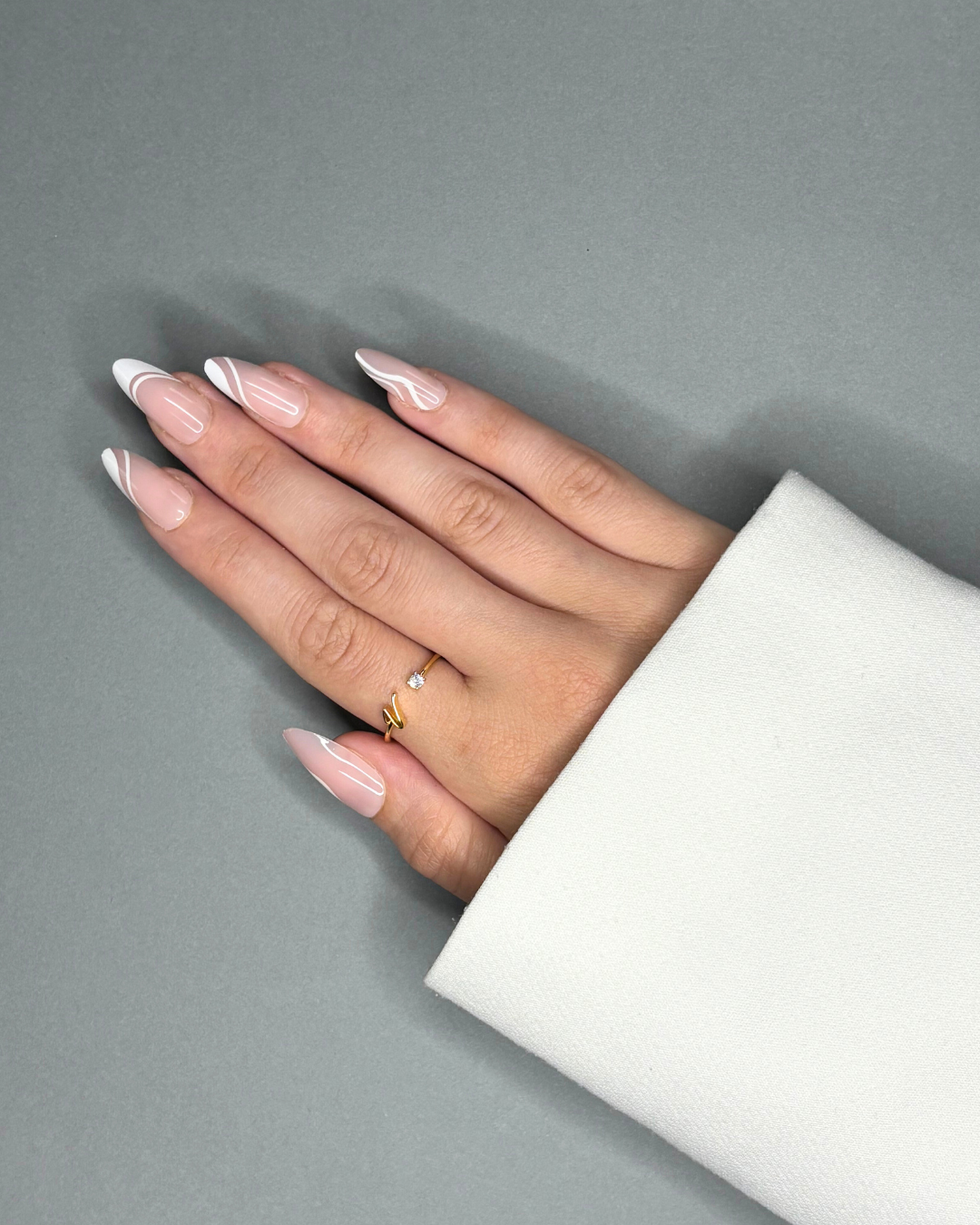 The Lady - Faux ongles long et blanc French