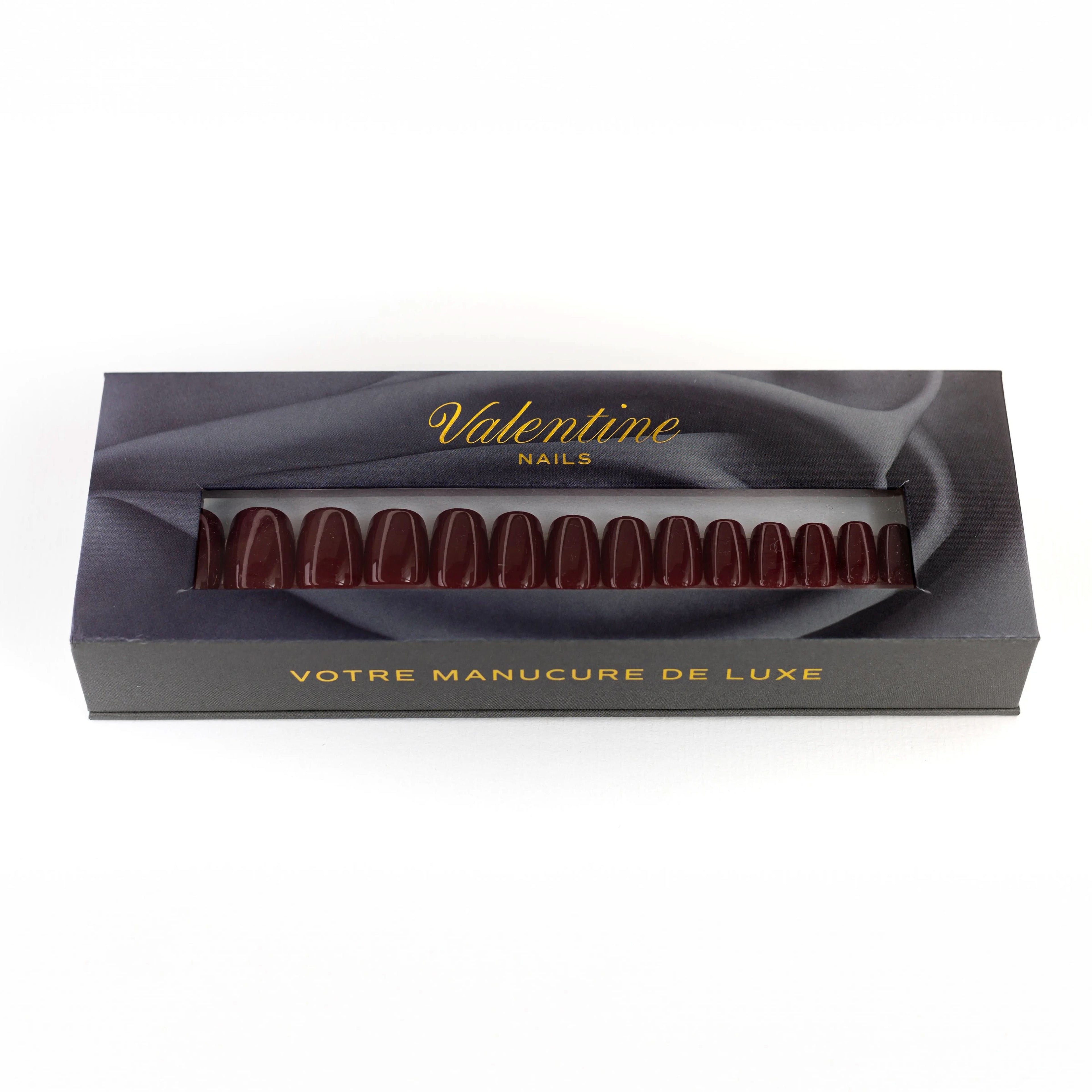 faux ongle rouge bordeaux